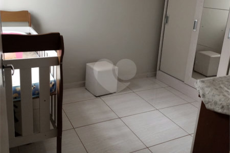 Casa à venda com 2 quartos no condomínio Silvino Manoel dos Santos, Itapetininga - SP