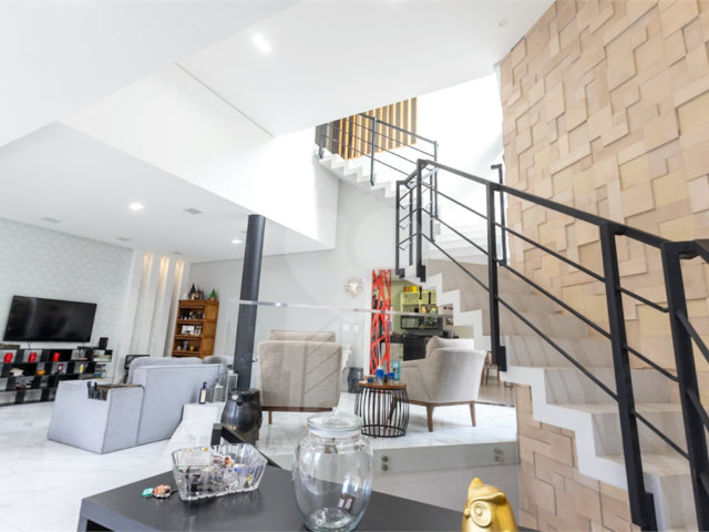 Casa à venda com 4 suítes no condomínio Villa Castanheira, São Paulo - SP