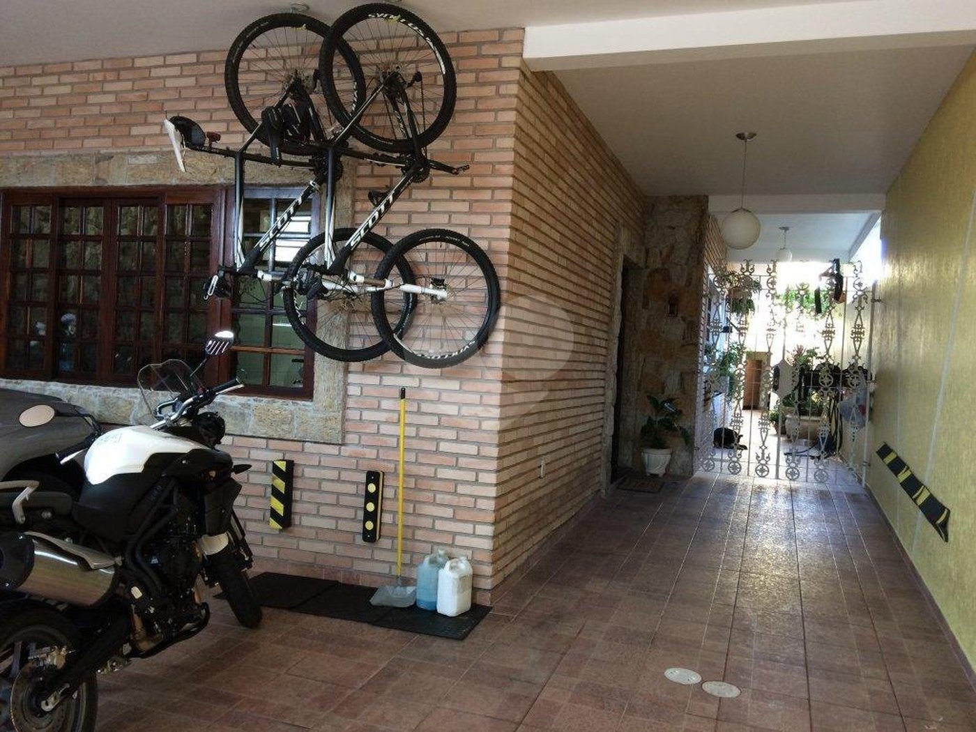 Sobrado à venda com 5 quartos, sendo 4 suítes,  em Vila Mazzei, São Paulo, SP