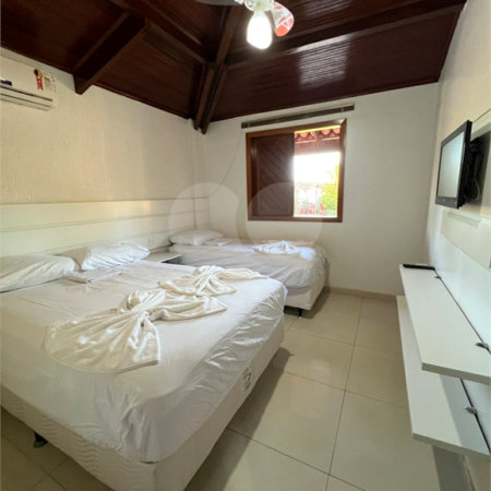 Apartamento à venda com 1 quarto em Taperapuan, Porto Seguro, BA