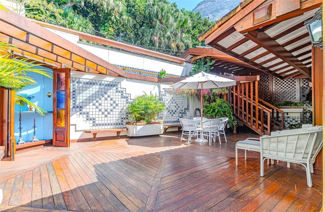 Casa à venda com 4 suítes em Joá, Rio de Janeiro, RJ
