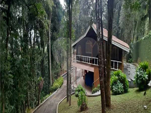 Casa Térrea à venda com 3 quartos, sendo 1 suíte,  em Roseira, Mairiporã, SP