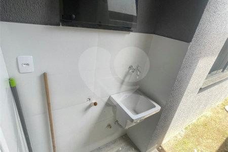 Casa à venda com 2 quartos, sendo 1 suíte, no condomínio Parque Guará, Rio de Janeiro - RJ