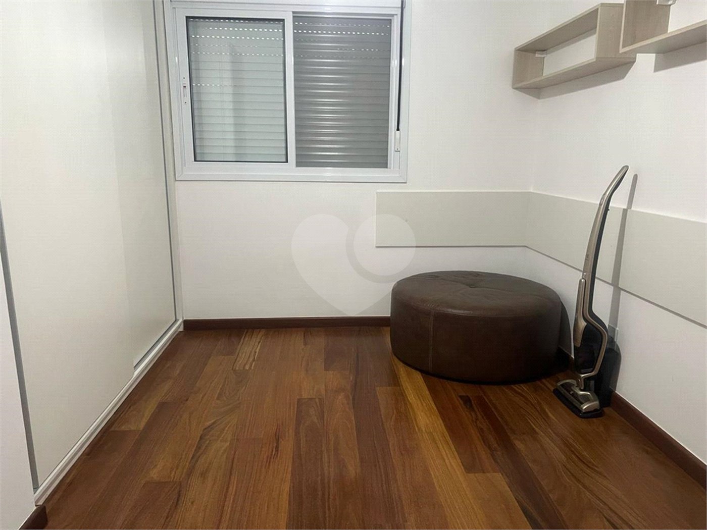 Casa à venda com 4 quartos, sendo 3 suítes,  no condomínio Residencial Toscana, Mogi das Cruzes - SP