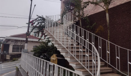 Sobrado à venda com 4 quartos, sendo 1 suíte,  em Vila Medeiros, São Paulo, SP