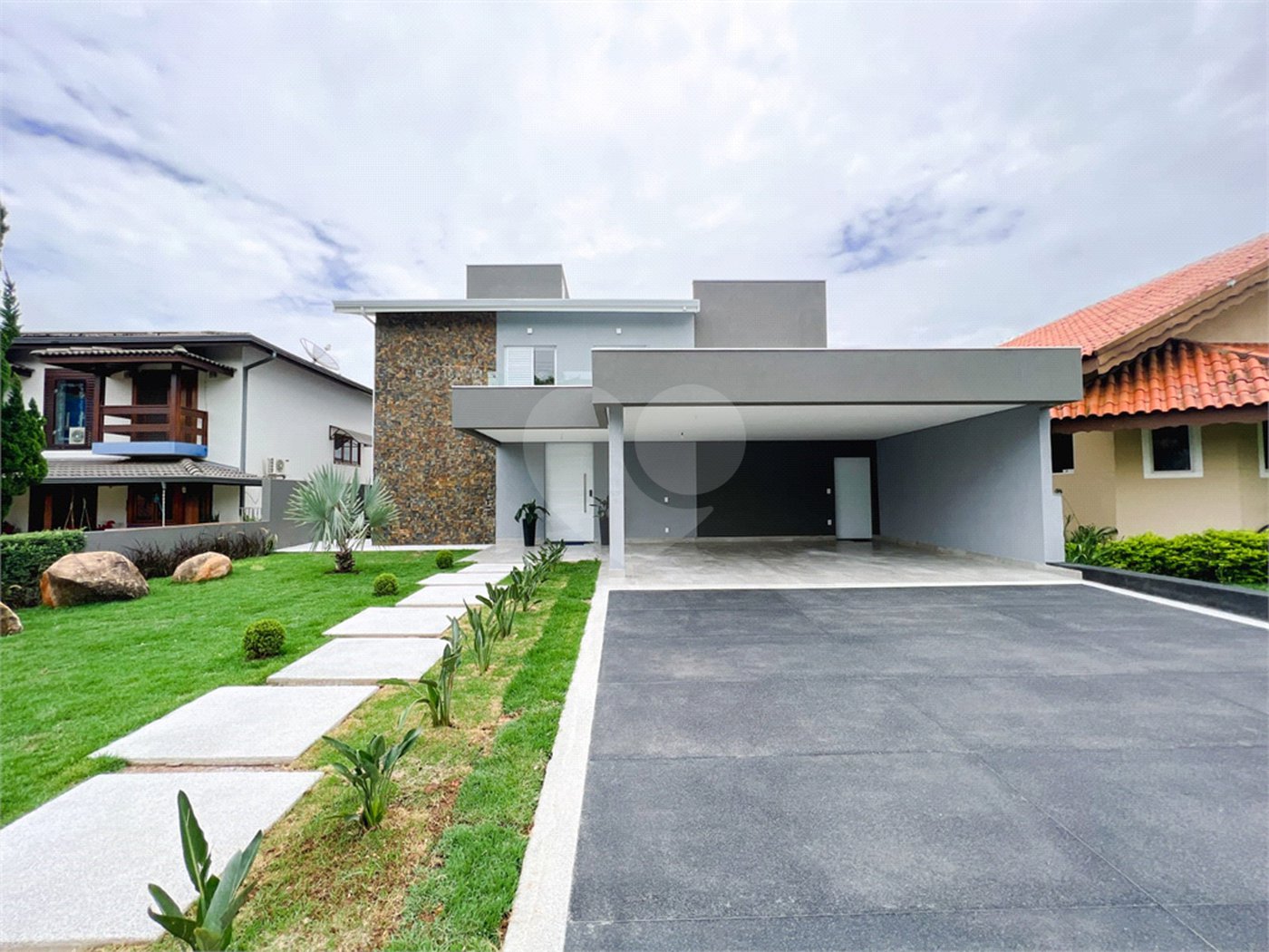 Casa à venda com 4 suítes no condomínio Alpes de Vinhedo, Vinhedo - SP