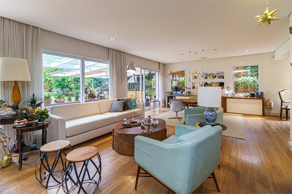 Casa à venda com 5 suítes em Jardim Morumbi, São Paulo, SP