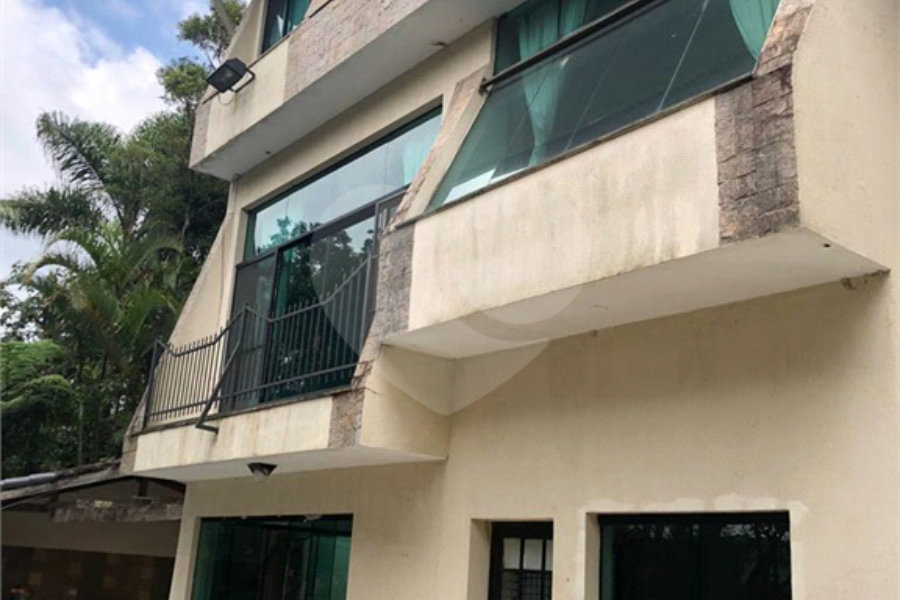 Casa à venda com 5 suítes no condomínio Alpes da Cantareira, Mairiporã - SP
