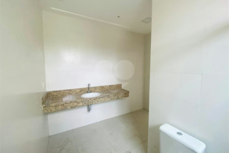 Casa à venda com 3 quartos, sendo 1 suíte, em Campo Grande, Rio de Janeiro, RJ