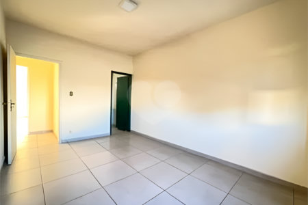 Casa à venda com 3 quartos, sendo 1 suíte, no Centro, Itapetininga, SP