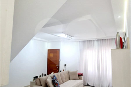 Sobrado à venda com 3 quartos, sendo 1 suíte,  em Jardim Leocádia, Sorocaba, SP