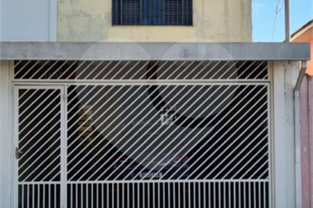Casa à venda com 3 quartos, sendo 1 suíte,  em Vila Oliveira, Mogi das Cruzes, SP