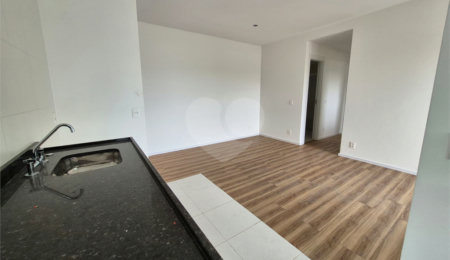 Apartamento à venda com 2 quartos, sendo 1 suíte,  em Butantã, São Paulo, SP