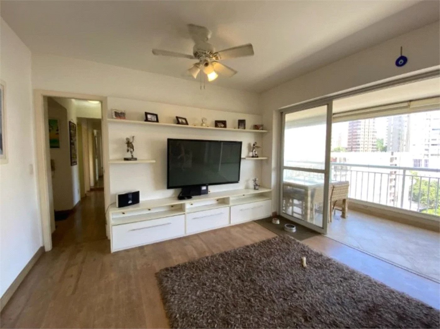 Apartamento à venda com 3 quartos, sendo 1 suíte,  em Vila Andrade, São Paulo, SP