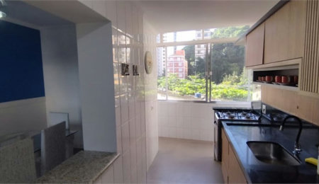 Apartamento Residencial à venda, Pitangueiras, Guarujá - AP0444.