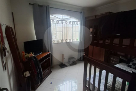 Casa à venda com 4 quartos, sendo 1 suíte, em Campo Grande, Rio de Janeiro, RJ