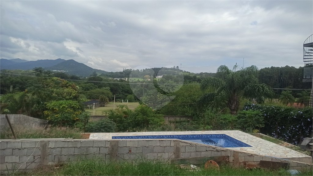 Casa à venda com 3 suítes no condomínio Serra da Estrela, Atibaia - SP