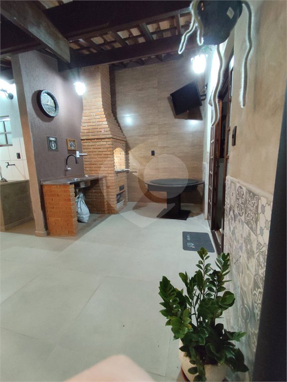 Casa à venda com 2 quartos em Residencial Colinas, Mogi das Cruzes, SP