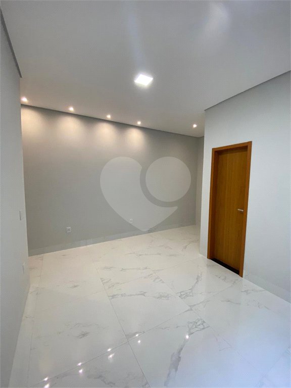 Casa Térrea à venda com 3 quartos, sendo 1 suíte, em Ponte Nova, Várzea Grande, MT