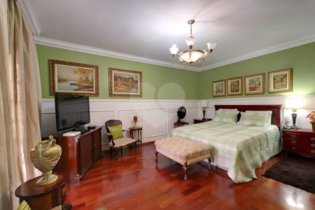 Casa à venda com 5 suítes em Jardim Marajoara, São Paulo, SP