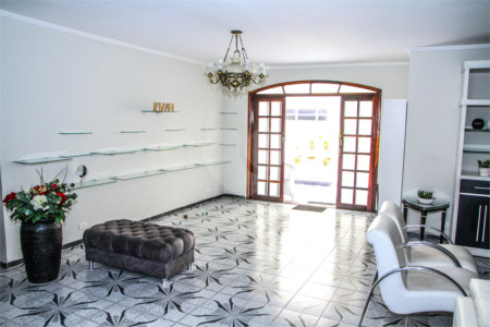 Casa à venda ou para alugar com 4 quartos, sendo 2 suítes, em Vila Santa Catarina, São Paulo, SP