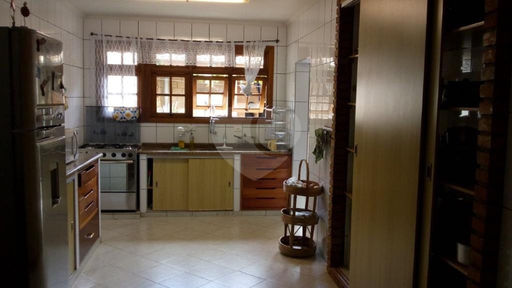 Sobrado à venda com 5 quartos, sendo 1 suíte, em Lapa de Baixo, São Paulo, SP
