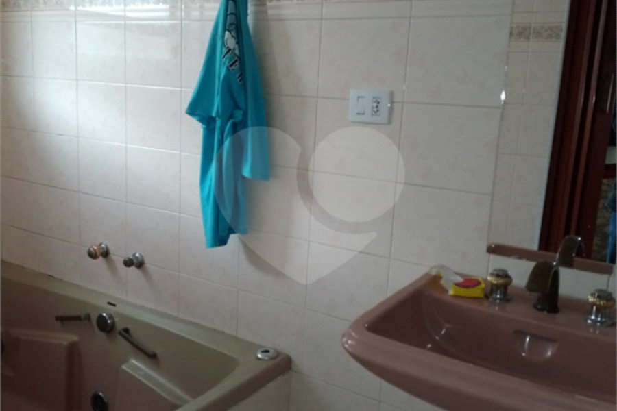 Sobrado à venda com 3 quartos, sendo 1 suíte, em Vila Guilherme, São Paulo, SP