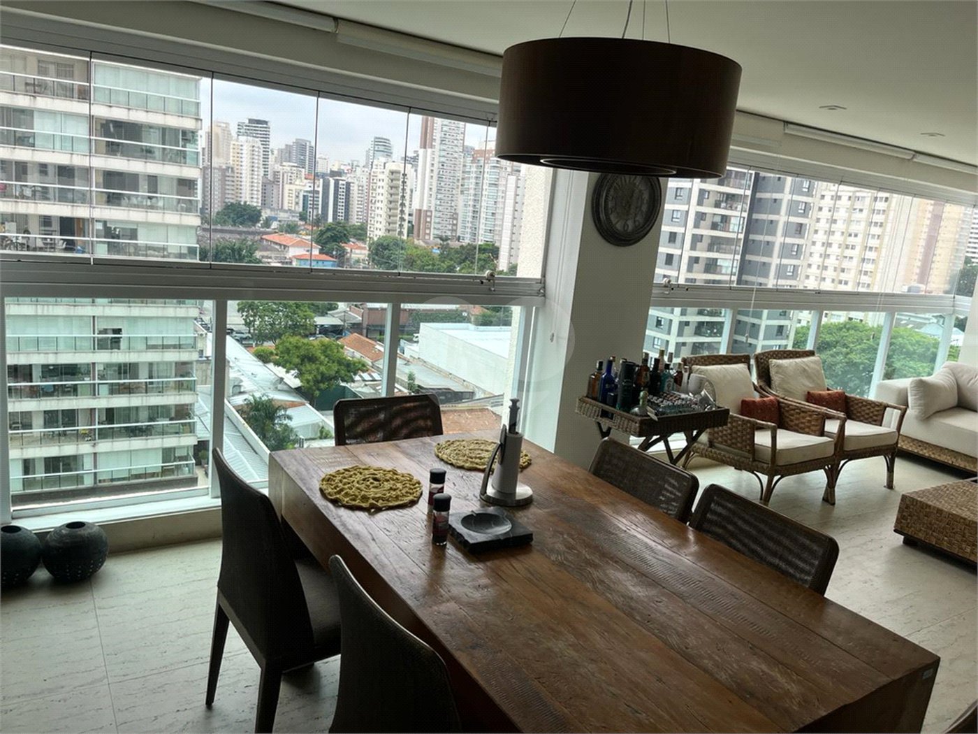 Apartamento à venda com 3 suítes em Vila Olímpia, São Paulo, SP