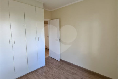 Apartamento à venda com 3 quartos, sendo 1 suíte,  em Alto da Boa Vista, São Paulo, SP