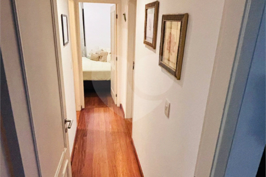 Apartamento à venda com 3 quartos, sendo 1 suíte, em Morumbi, São Paulo, SP