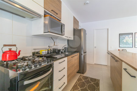 Apartamento à venda com 3 quartos, sendo 1 suíte,  em Morumbi, São Paulo, SP