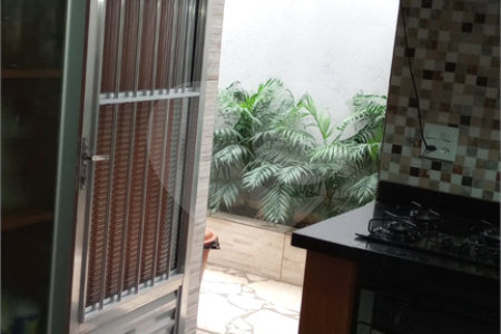 Casa à venda com 3 quartos, sendo 2 suítes,  em Jardim Monte Azul, São Paulo, SP