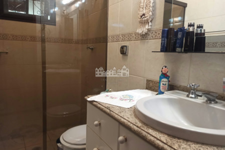 Casa à venda com 3 quartos, sendo 1 suíte, em Vila Esperia Ou Giglio, Atibaia, SP