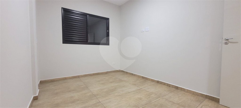 Apartamento para alugar com 2 quartos, sendo 1 suíte, em Jardim Carambeí, São Roque, SP