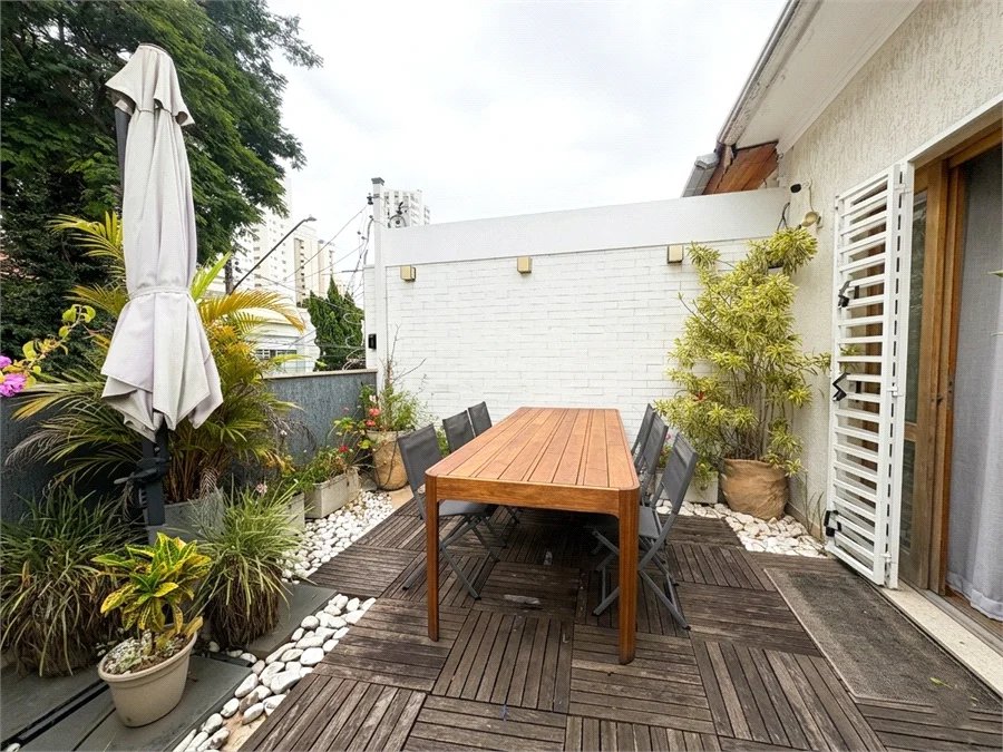 Casa à venda com 3 quartos, sendo 1 suíte, em Brooklin Paulista, São Paulo, SP