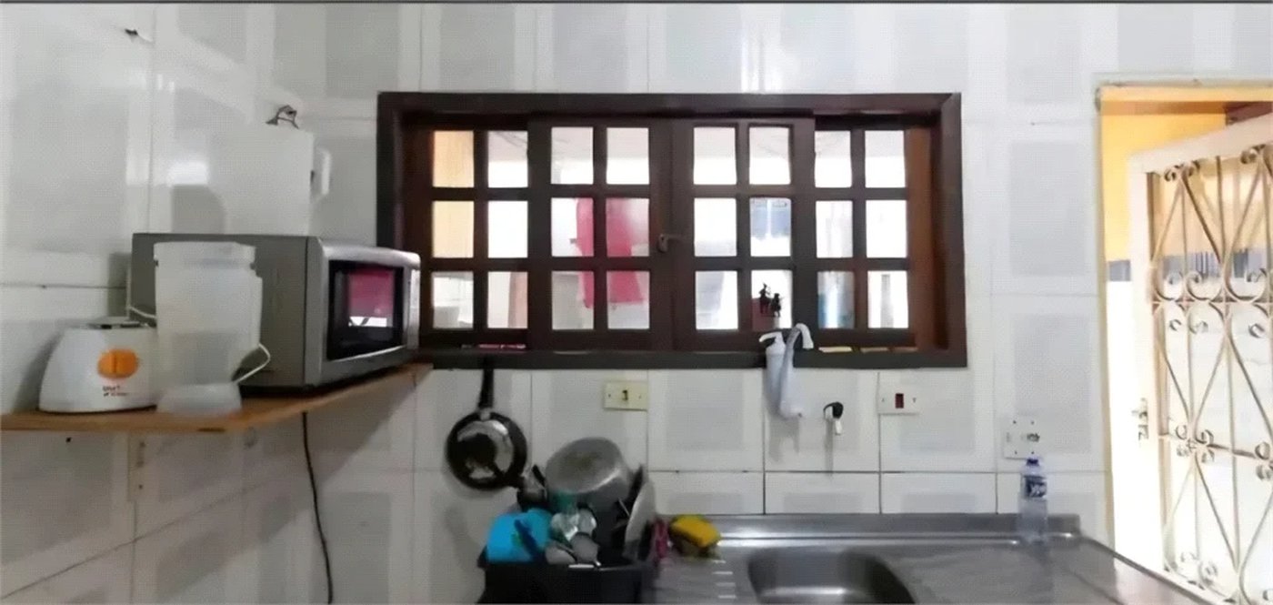 Sobrado à venda com 3 quartos em Jardim Peri Peri, São Paulo, SP
