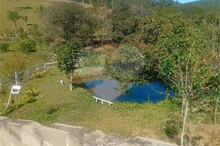 Sítio à venda com 2 quartos em Área Rural de Lagoinha, Lagoinha, SP