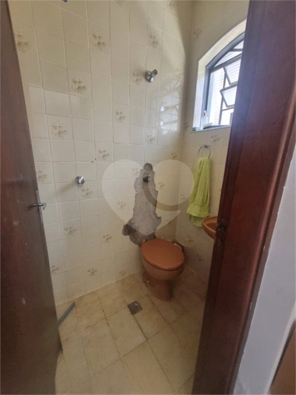 Casa à venda com 3 quartos, sendo 1 suíte, no Centro, Vinhedo, SP