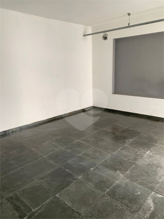 Sobrado à venda com 3 quartos, sendo 1 suíte,  em Vila Maria Alta, São Paulo, SP