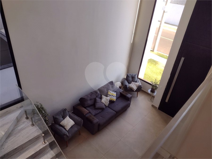 Casa à venda com 4 suítes no condomínio Residencial Villa do Sol, Valinhos - SP