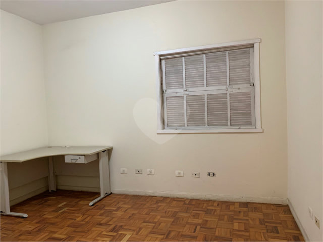 Sobrado à venda com 3 quartos em Cidade Monções, São Paulo, SP