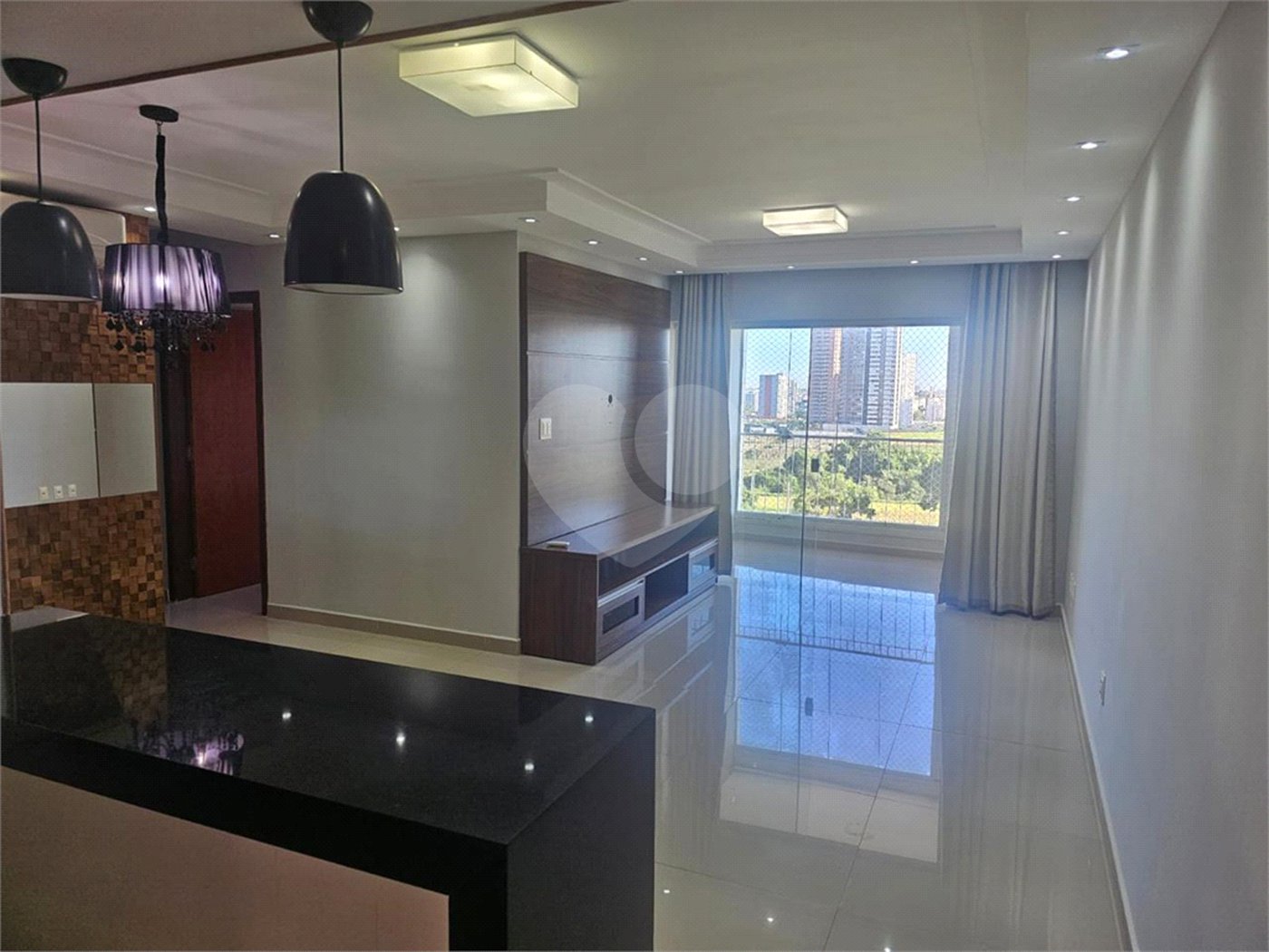 Apartamento à venda com 3 quartos, sendo 1 suíte, em Parque Campolim, Sorocaba, SP