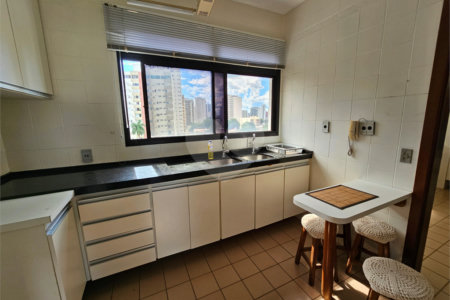 Apartamento à venda com 4 quartos, sendo 3 suítes, em Goiabeira, Cuiabá, MT