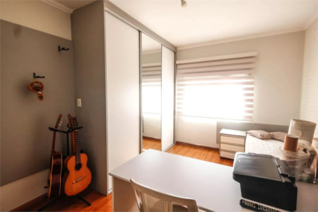 Sobrado à venda com 3 quartos, sendo 1 suíte, em Parada Inglesa, São Paulo, SP