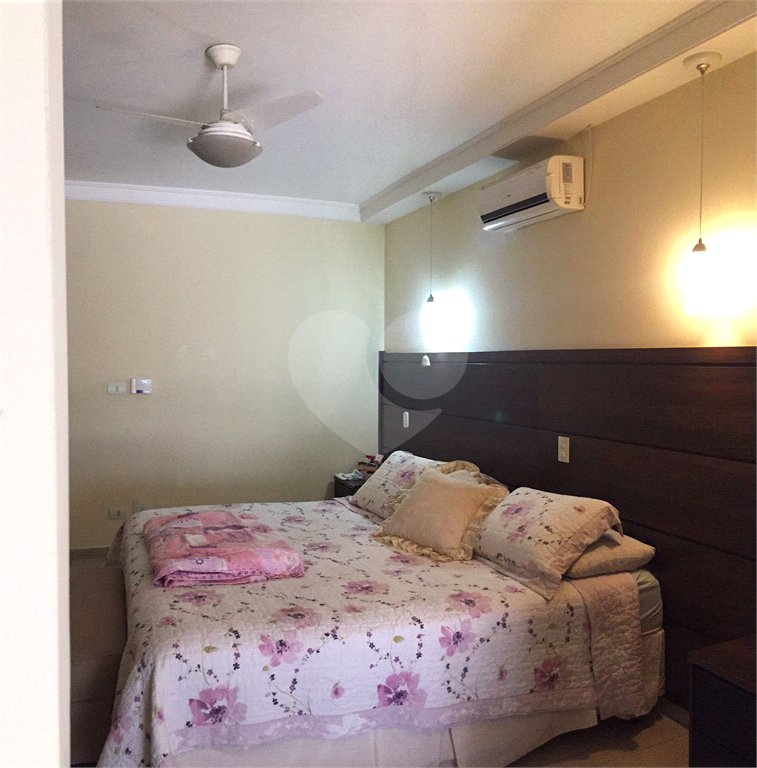 Sobrado à venda com 4 quartos, sendo 2 suítes, em Vila Nova Cachoeirinha, São Paulo, SP
