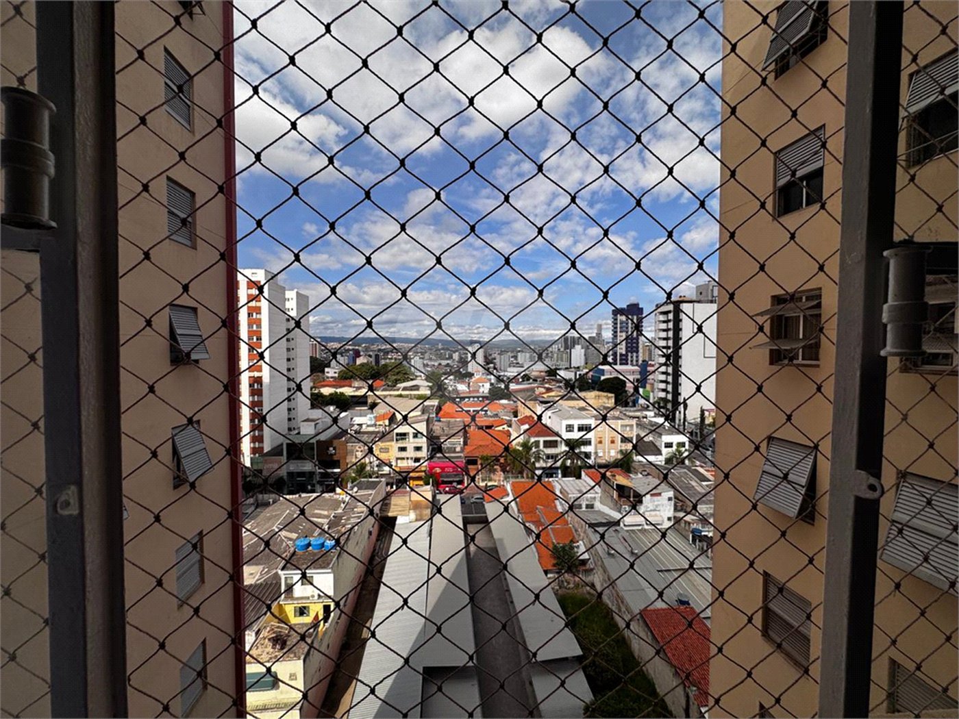 Apartamento à venda com 2 quartos, sendo 1 suíte, no Centro, Sorocaba, SP