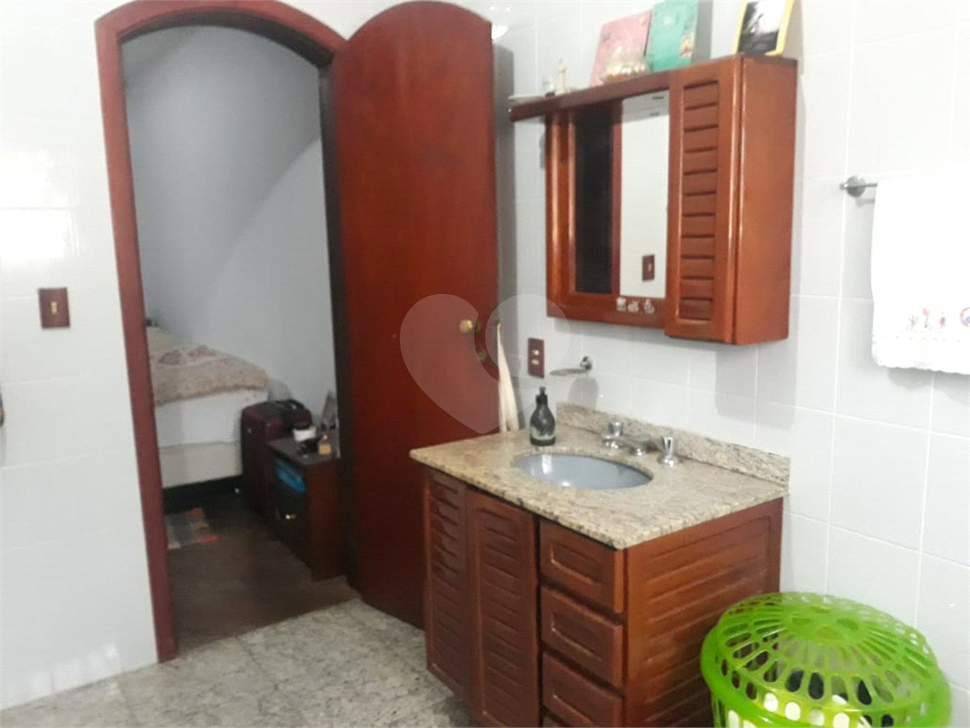 Sobrado à venda com 3 quartos, sendo 1 suíte, em Jardim Flórida, São Roque, SP
