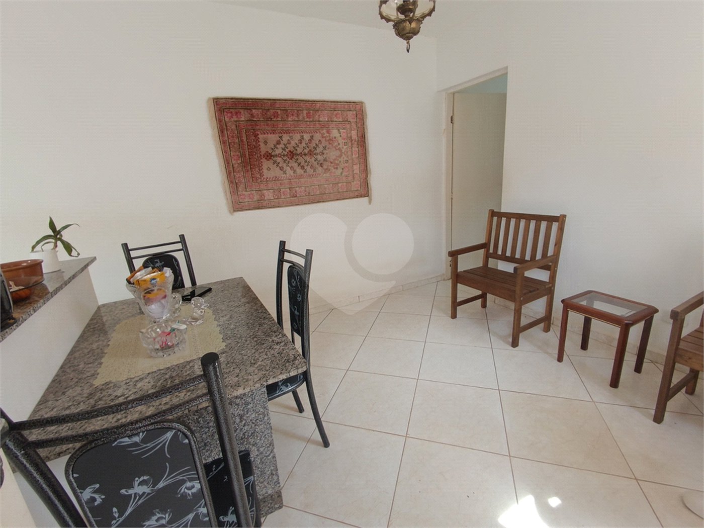 Casa à venda com 2 quartos, sendo 1 suíte, em Reneville, Mairinque, SP