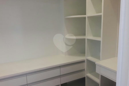 Apartamento à venda com 3 suítes em Santa Cecília, São Paulo, SP