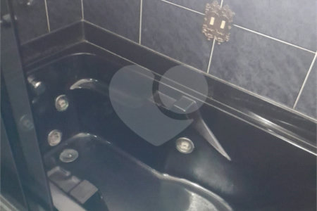 Sobrado à venda com 3 suítes em Itaim Paulista, São Paulo, SP